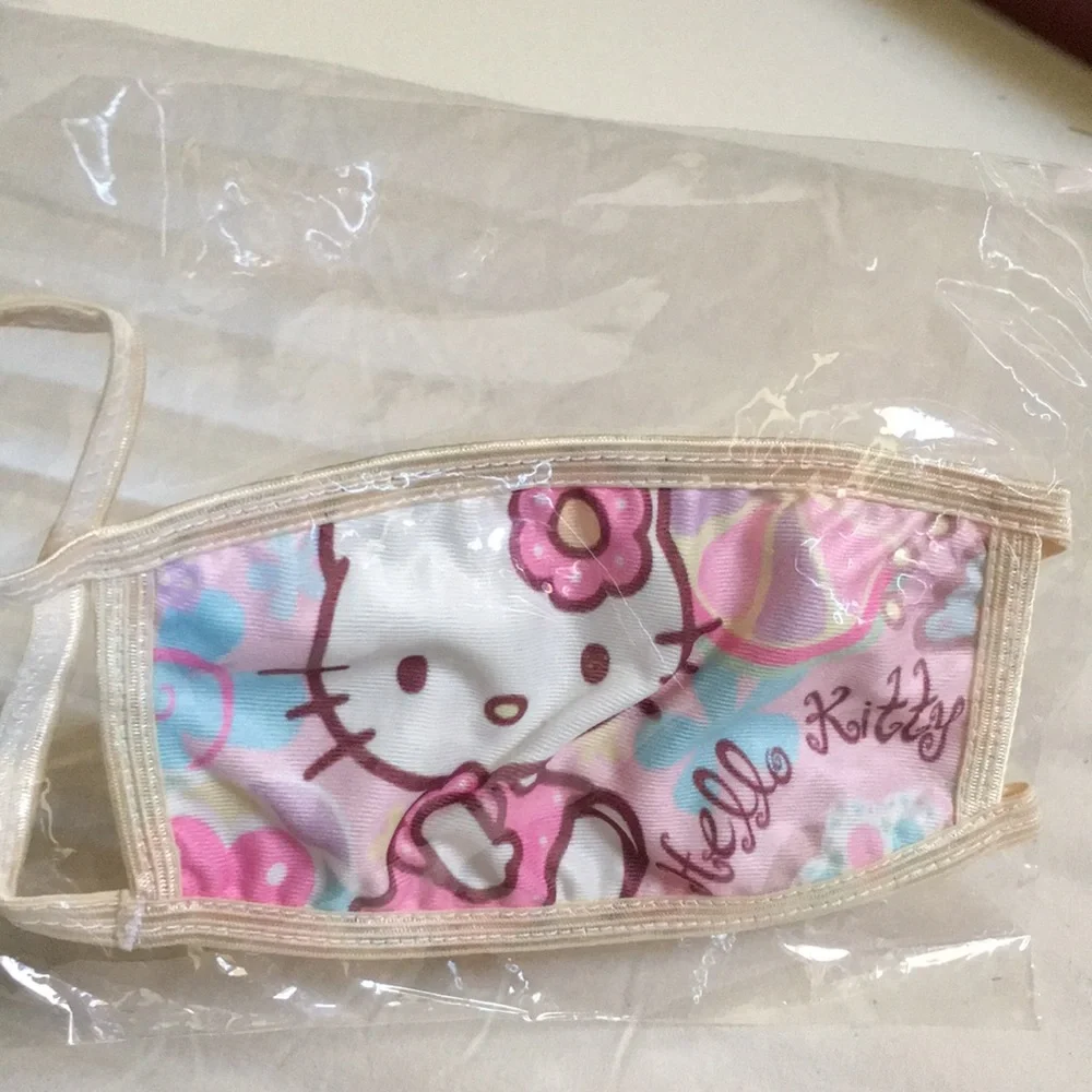 HELLO KITTY BUNDLE OF 2 FACE MASKS FOR YOUNG CHILDREN